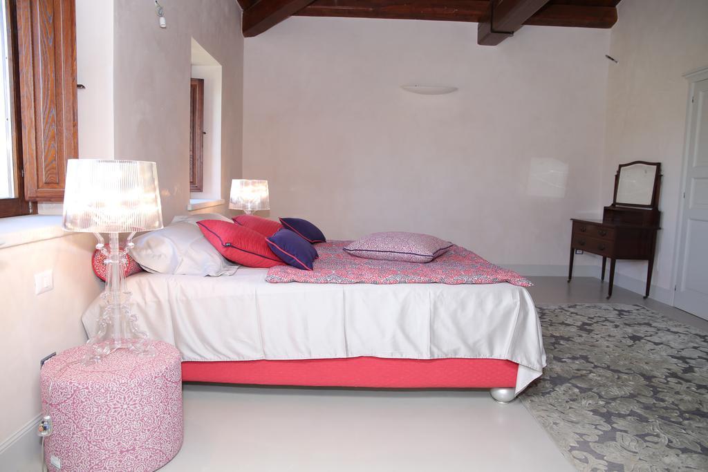 Casale Della Rocca Villa Gerace Eksteriør bilde